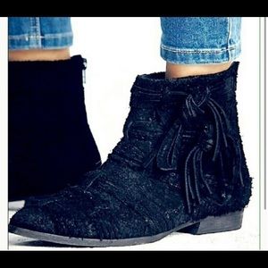 Black Free People Decade Boots/booties short